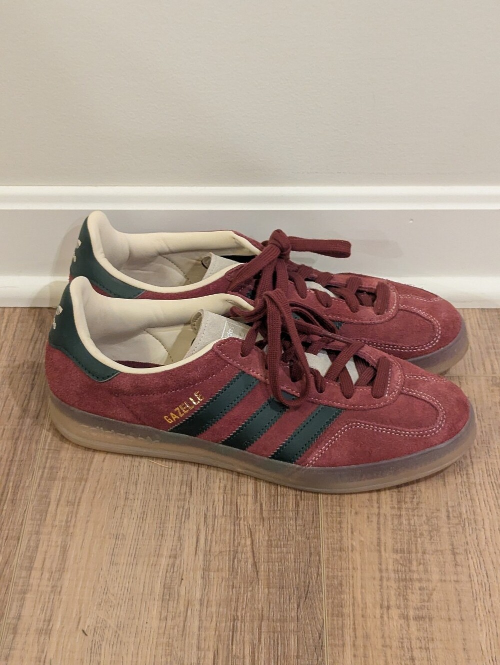 Adidas Gazelle Indoor Burgundy Green Suede Gum Sole Men's 7.5 Women's 8.5